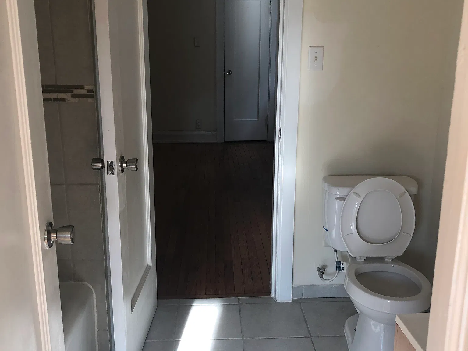 3 bed, $1,550 — Photo 1