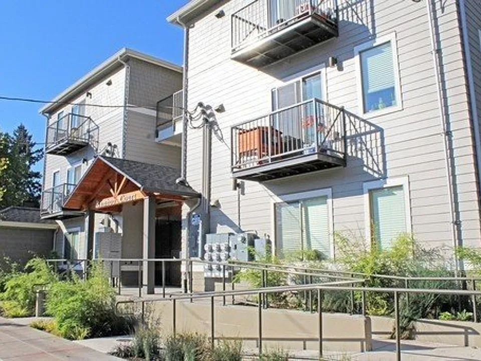6195 N Minnesota Ave