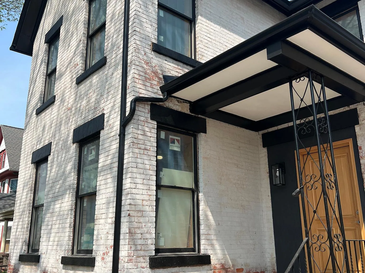 2 bed, 800 sqft, $1,425 — Photo 2
