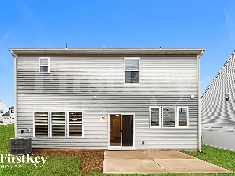 124 Benford Dr — Photo 18