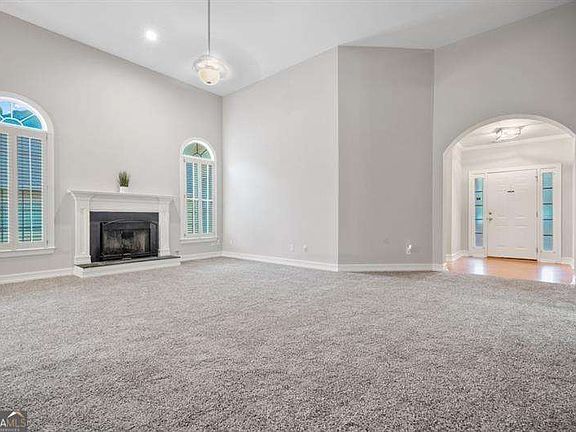 4th image of 1216 Brentwood Ct