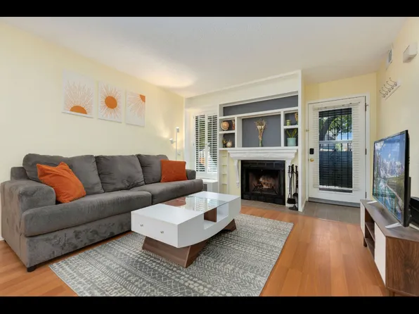 2 Acoma St APT 11, Denver, CO 80223