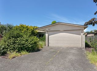 1627 NW Madrona Ct, McMinnville, OR 97128
