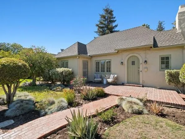 15 Oak Knoll Gardens Dr, Pasadena, CA 91106
