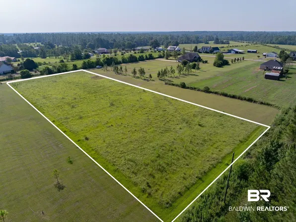 15561 Calvin Richerson Rd, Bay Minette, AL 36507