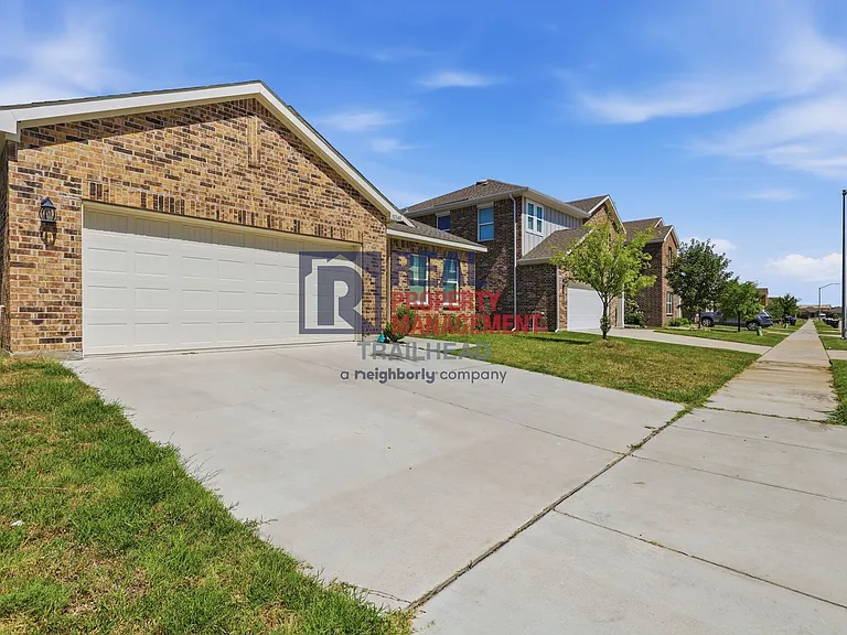 10348 Bridgetown Ln — Photo 2