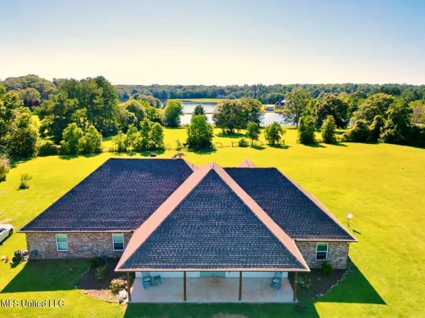 251 Lumpkin Rd, Carriere, MS 39426