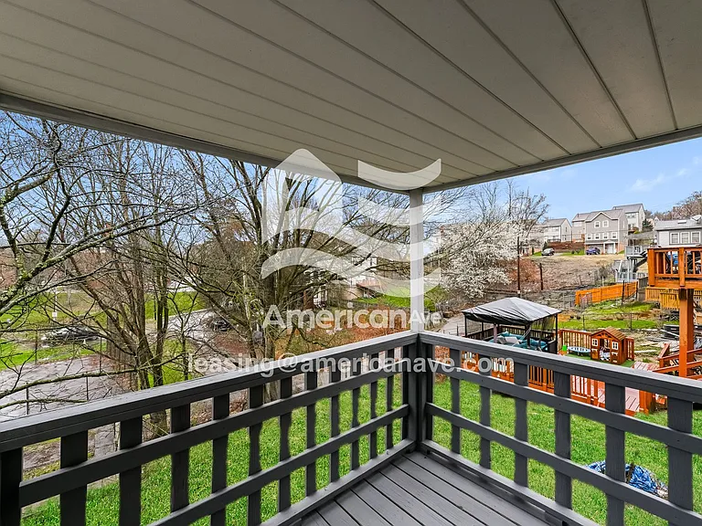 358615_014_covered_deck_13650523.jpg