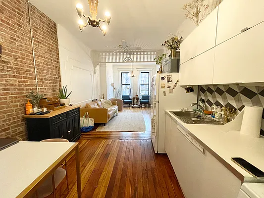 Rented by Compass | media 2