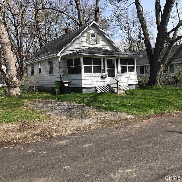 105 Lawrence Ave, North Syracuse, NY 13212 Zillow
