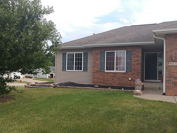 3rd image of 501 Viking Dr
