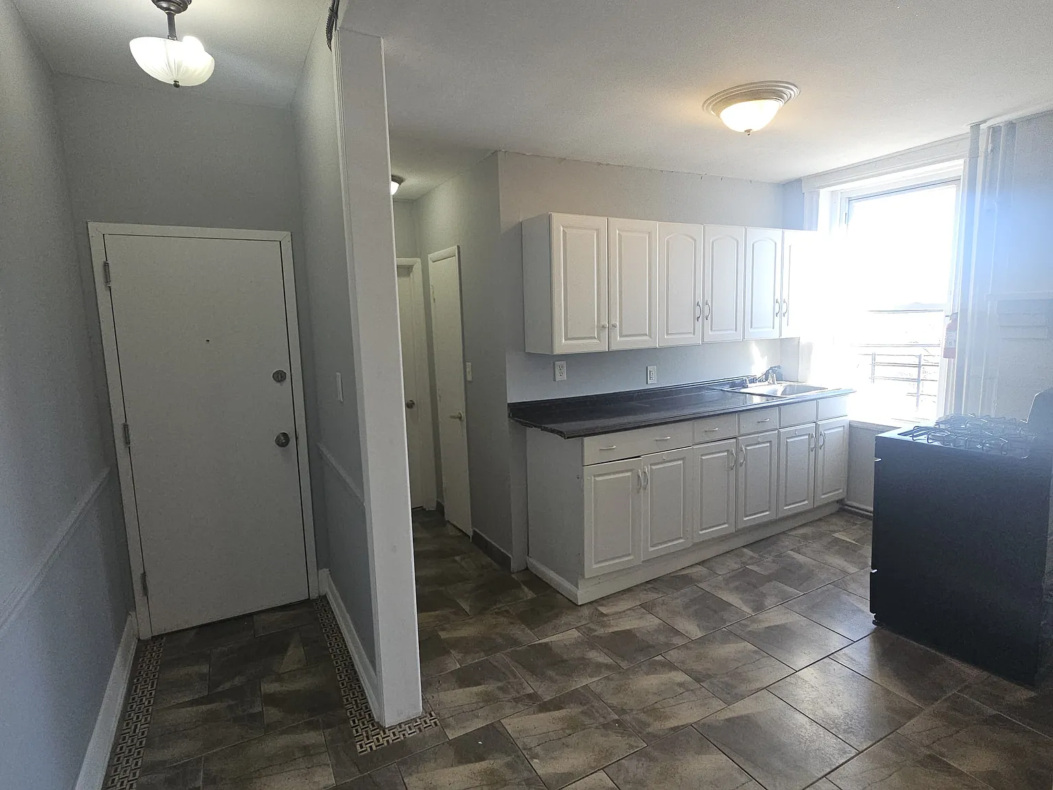 2 bed, $1,700 — Photo 2