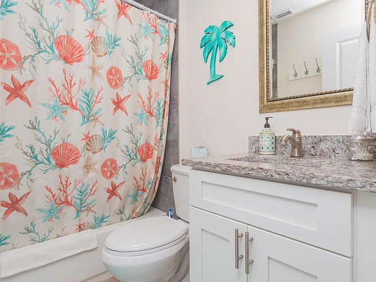 6832 Middleton Ave — Photo 46