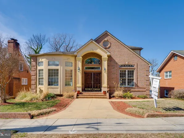 1207 33rd Pl SE, Washington, DC 20019