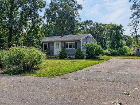 21 Timothy St, Fairhaven, MA 02719