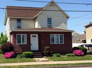 137 E 3rd St, Wyoming, PA 18644