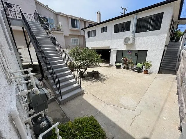 215 Concord St #E — Photo 13