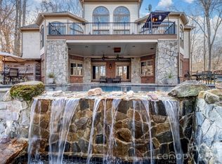 1090 N Saunders Dr, Catawba, NC 28609