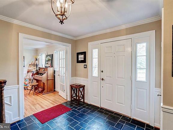5th image of 10706 Wynkoop Dr