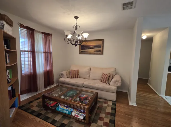 1226 Wisdom Dr, Cedar Hill, TX 75104