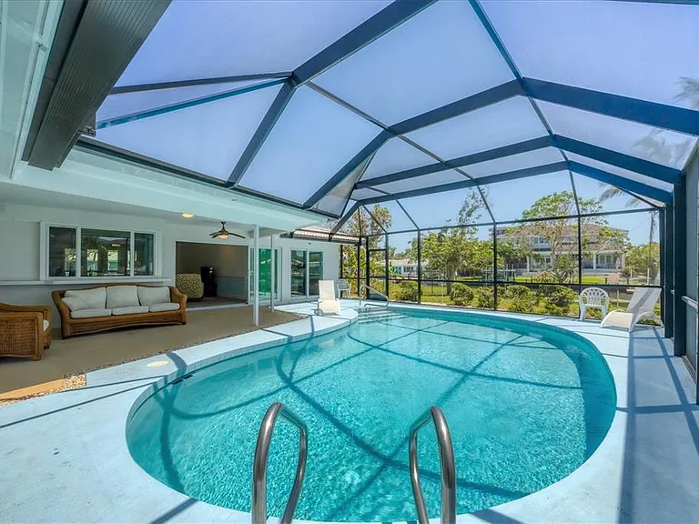 5585 Contento Dr — Photo 21