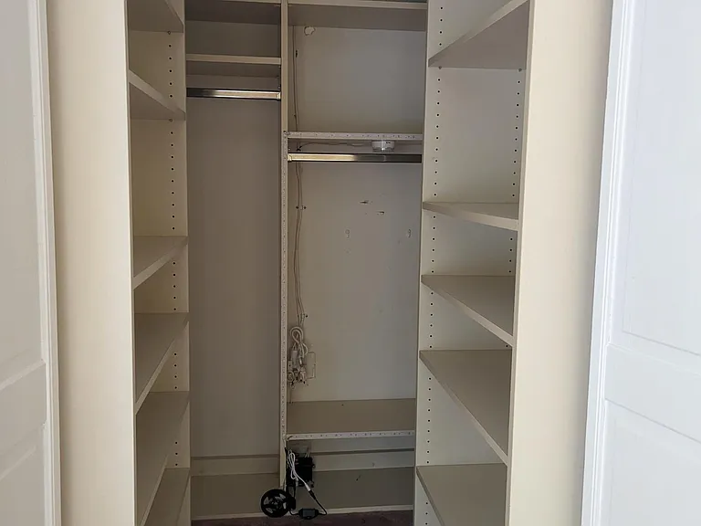 220 Hampshire Dr #220 — Photo 17