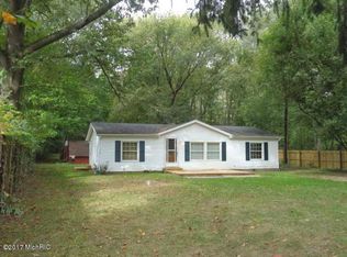 2616 S 3rd St, Niles, MI 49120