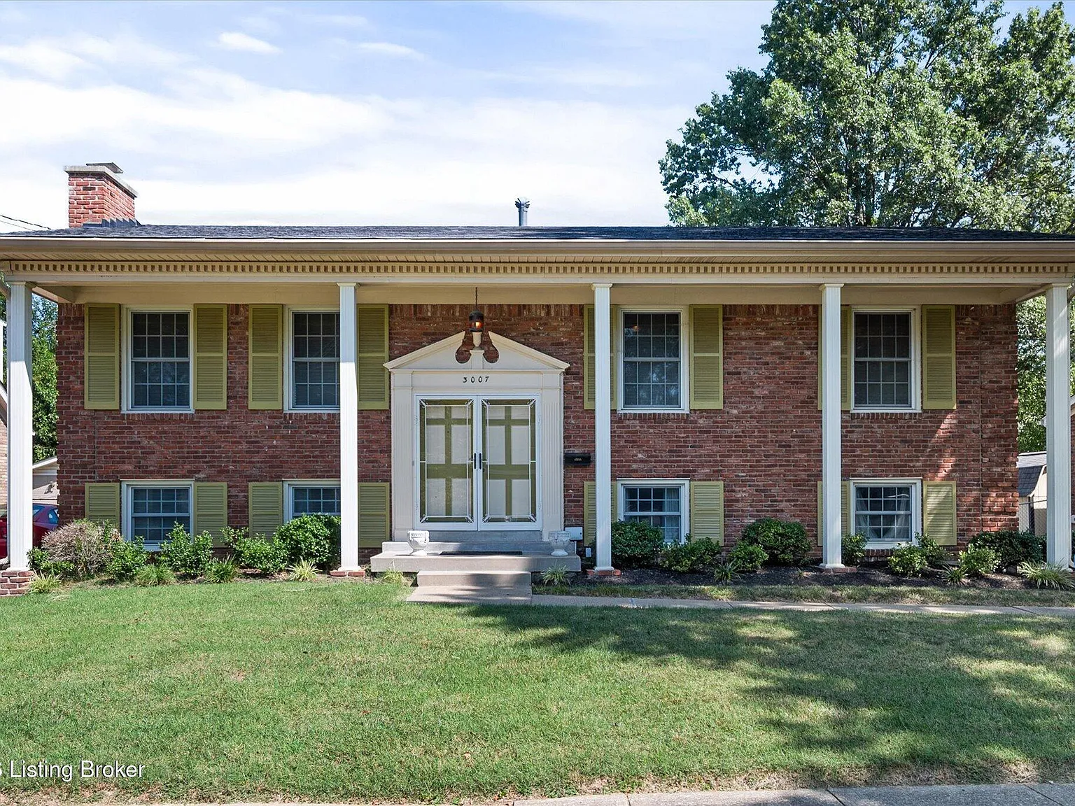 4 bed, 3.0 bath, 1919 sqft, $2,100 — Photo 3