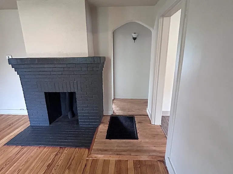 208 Greene St — Photo 12