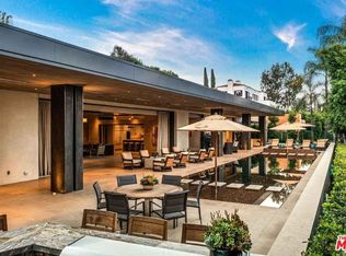 912 N Hillcrest Rd, Beverly Hills, CA 90210