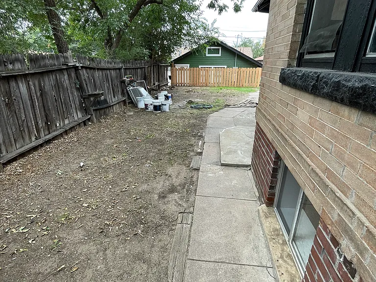 2089 S Logan St — Photo 8