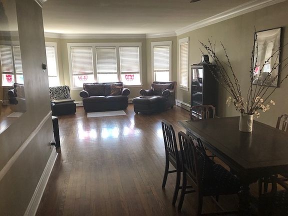 5th image of 2825 N 77th Ave