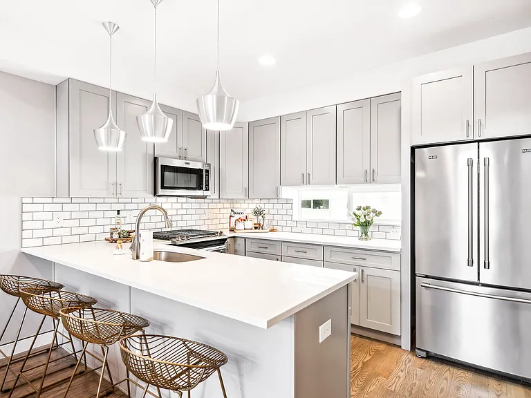 1555 W 43rd Ave — Photo 23