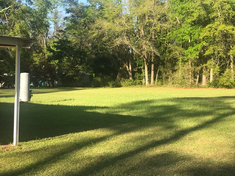 2nd image of 430 Branch Rd