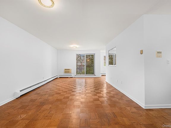 4th image of 10 Ipswich Avenue #4M