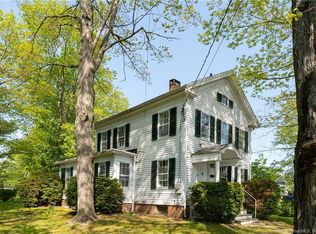 276 State St, Guilford, CT 06437