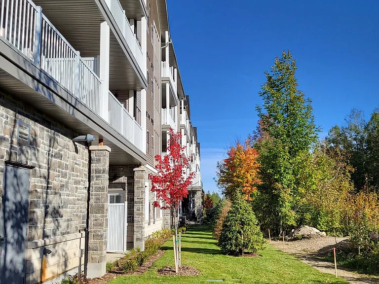 270 Hagan St E #114 — Photo 4