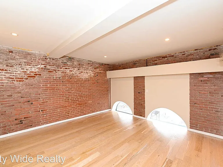 726-28 Market St #904 — Photo 13