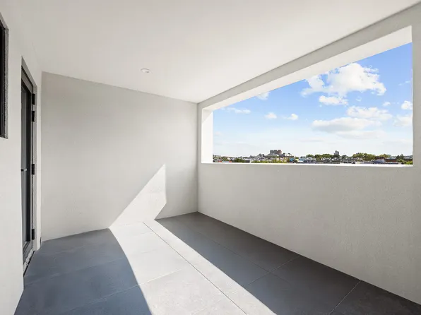 1048 Flushing Avenue image 14 of 18