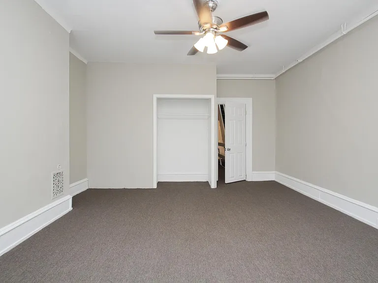 4139 Woodland Ave — Photo 13