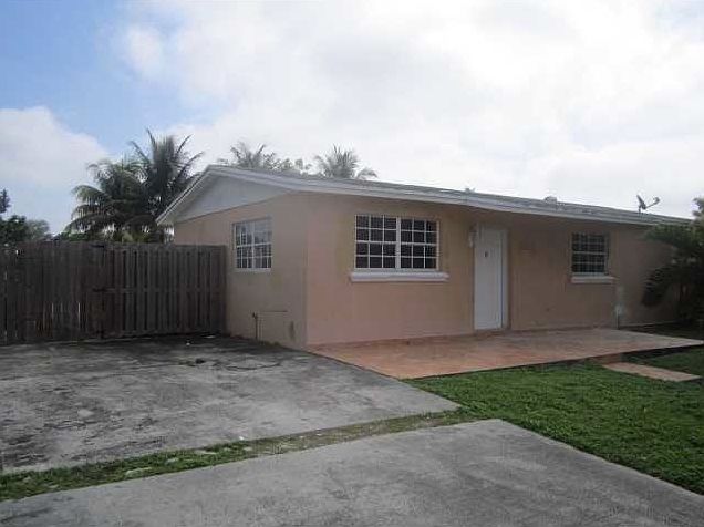 2nd image of 19513 SW 114th Pl