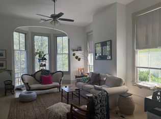 215 E Bolton St, Savannah, GA 31401