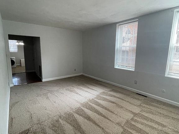 5th image of 610 W Princess Anne Rd APT B2