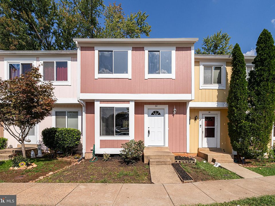 1st image of 52 Sugarland Square Ct