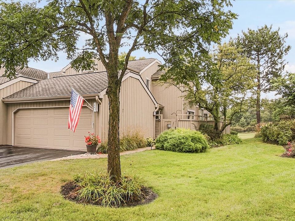1st image of 862 Oak Hill Rd #504