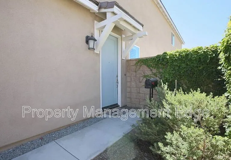 30205 Chamonix Cir #B — Photo 1