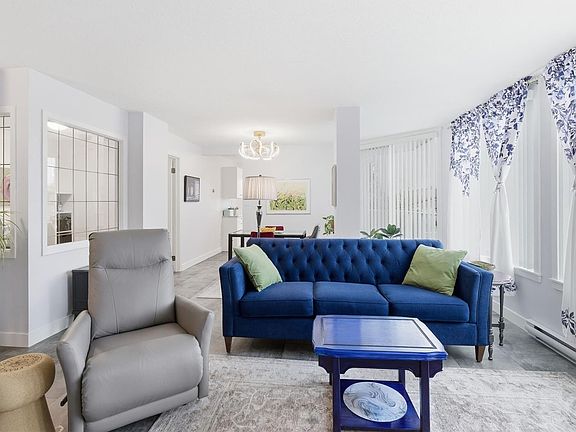 3rd image of 220 Townsite Rd #302