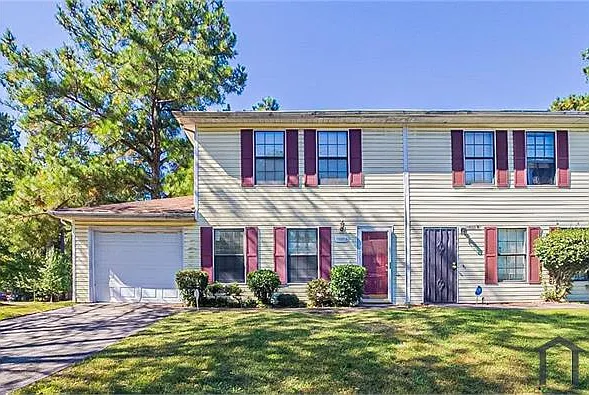 2600 Lantern Ln — Photo 1
