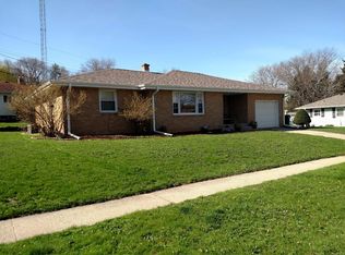 903 W Cramer St, Fort Atkinson, WI 53538