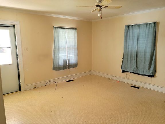 4th image of 801 Carolina Ave